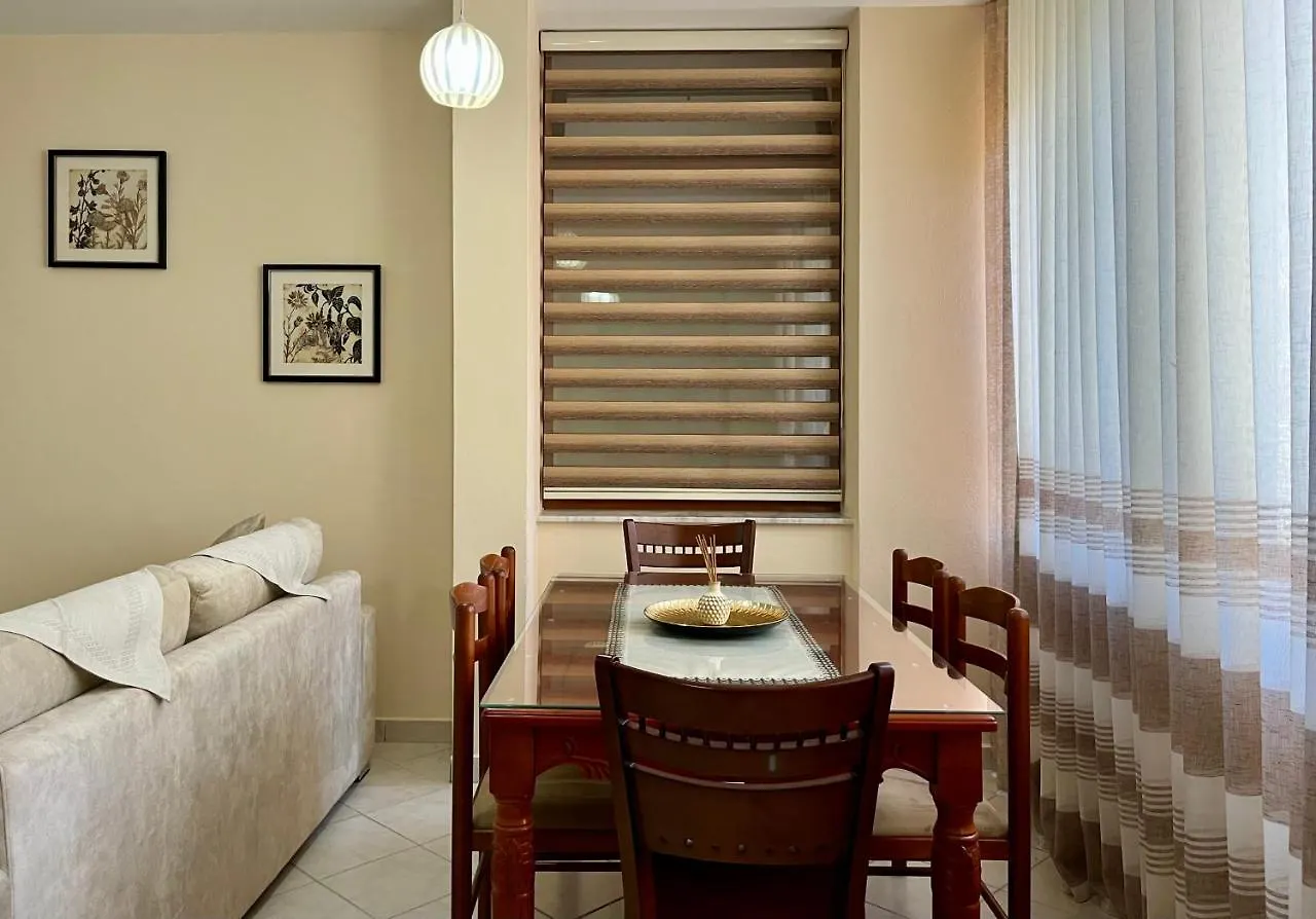 Beachside Family Nest Apt, Spacious & Cozy - By Beta Premium Golem  0*, Golem (Tirana) Albanien